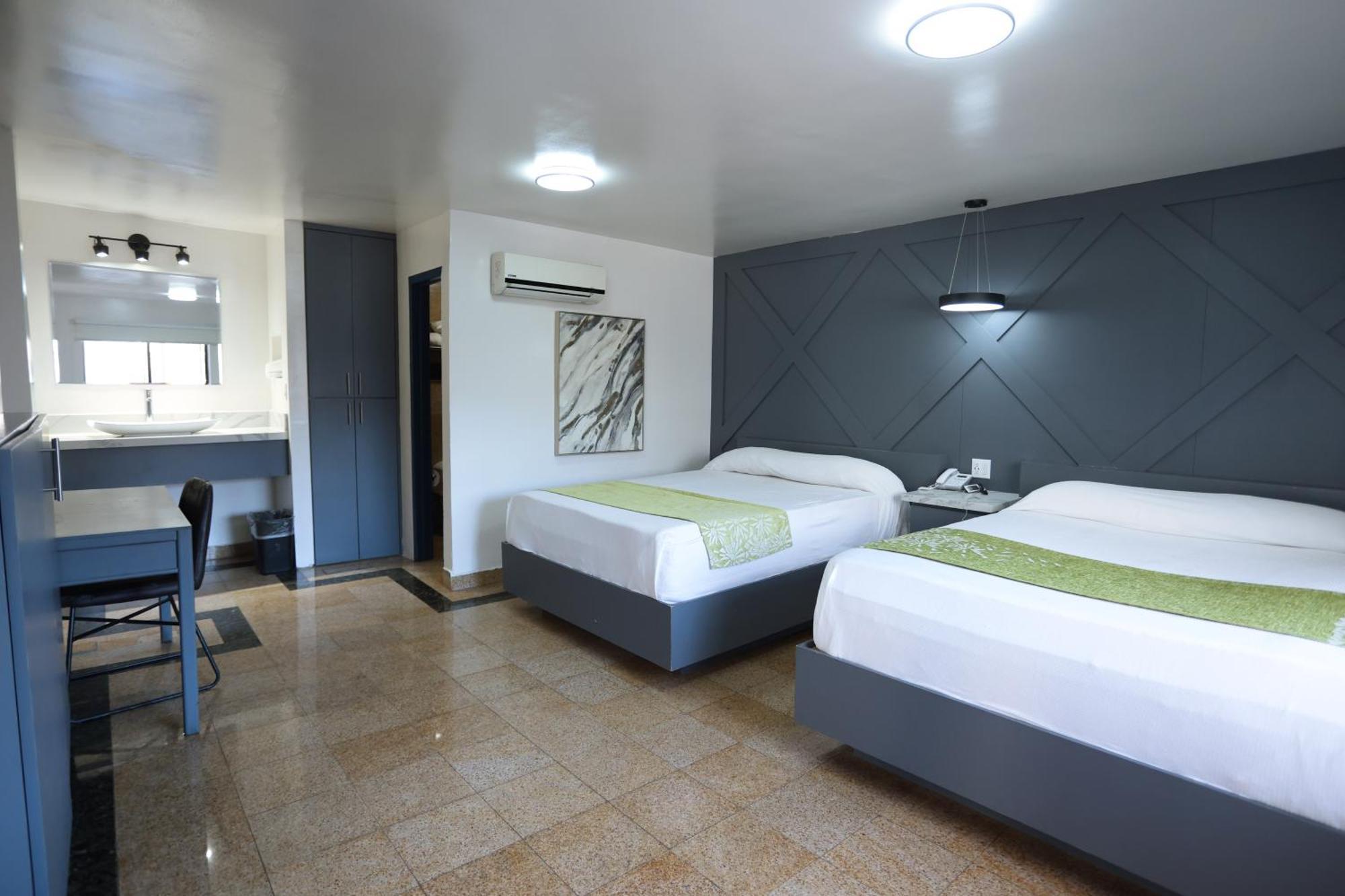 Hotel Aqua Rio Tijuana Exterior photo